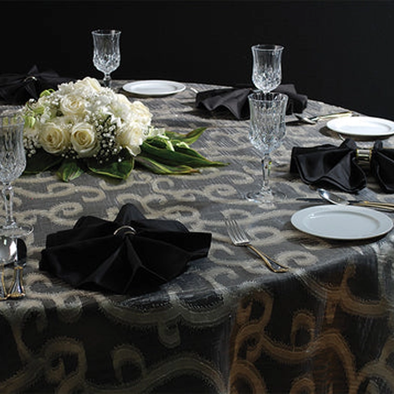 Instagram post 3 - Luxurious dinnerware collection